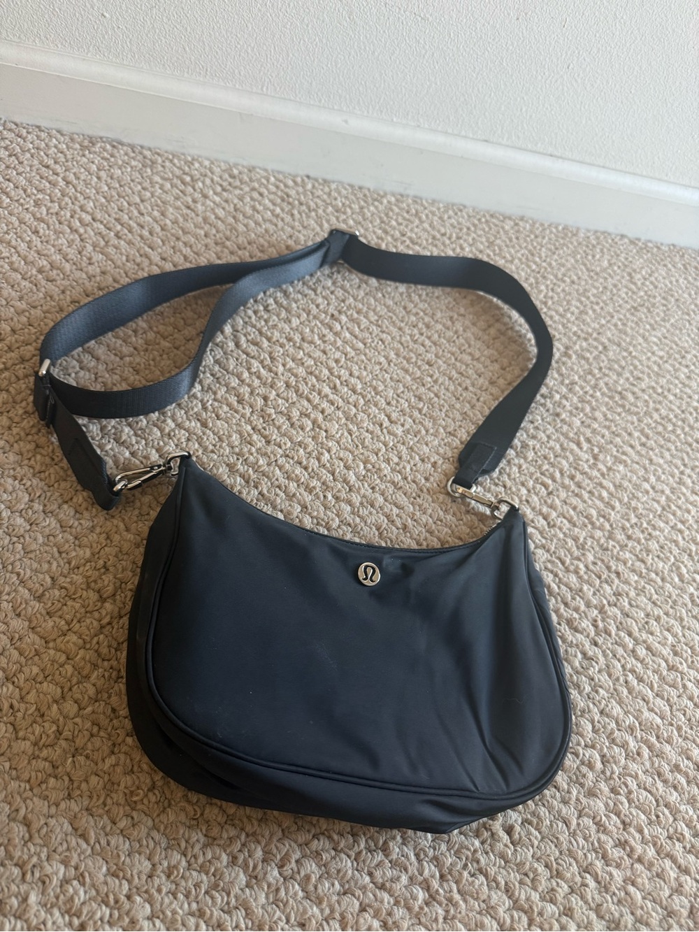 lululemon athletica Black Crossbody Bag with Adjustable Strap